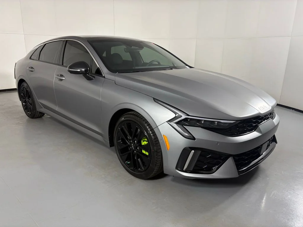 New 2026 Steel Matte Gray Kia GT image 2