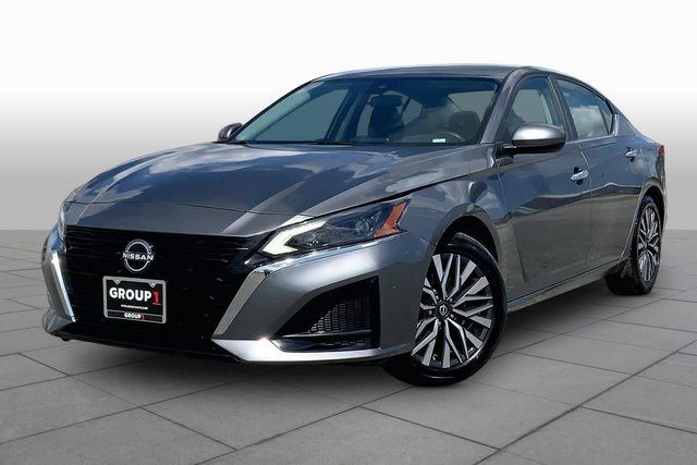 Pre-Owned 2023 Nissan Altima 2.5 SV FWD 4dr Car