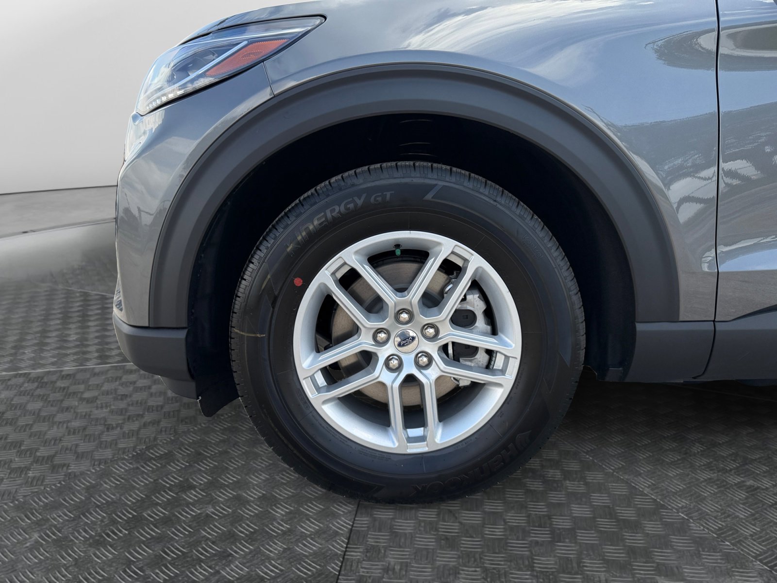 New 2026 Carbonized Gray Metallic Ford Active image 9