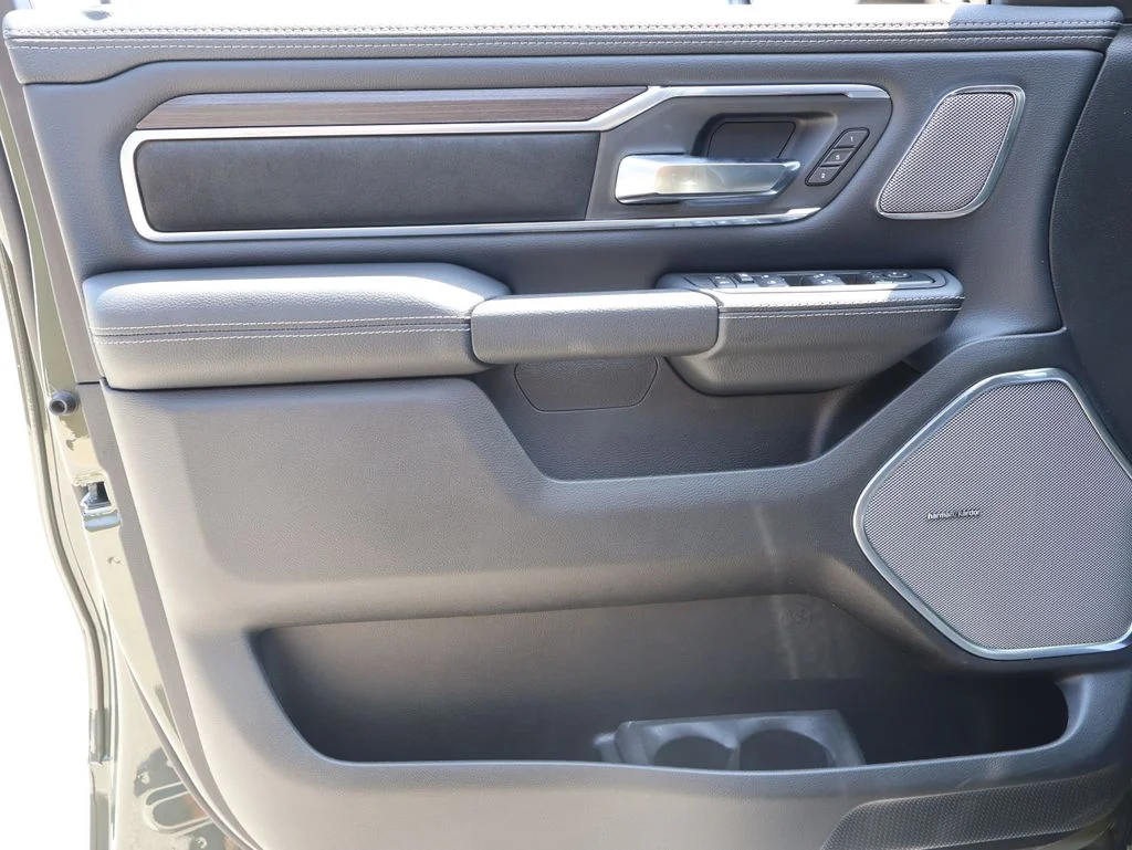 New 2026 Tank Exterior Paint RAM Laramie image 20