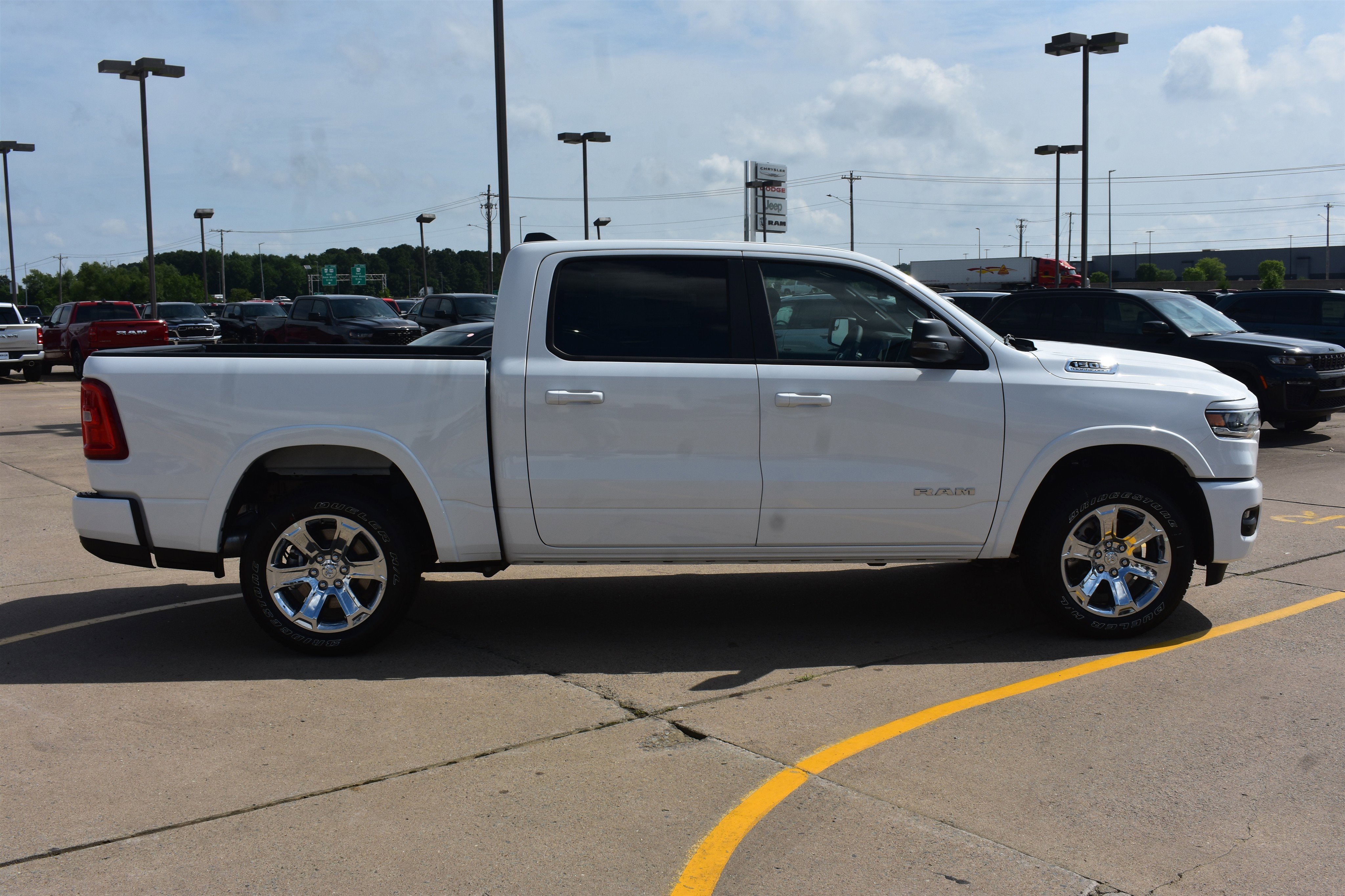 New 2026 Bright White Clear-Coat Exterior Paint RAM Big Horn image 4
