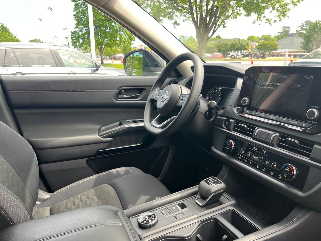 Used 2025 Brilliant Silver Metallic Nissan S image 31
