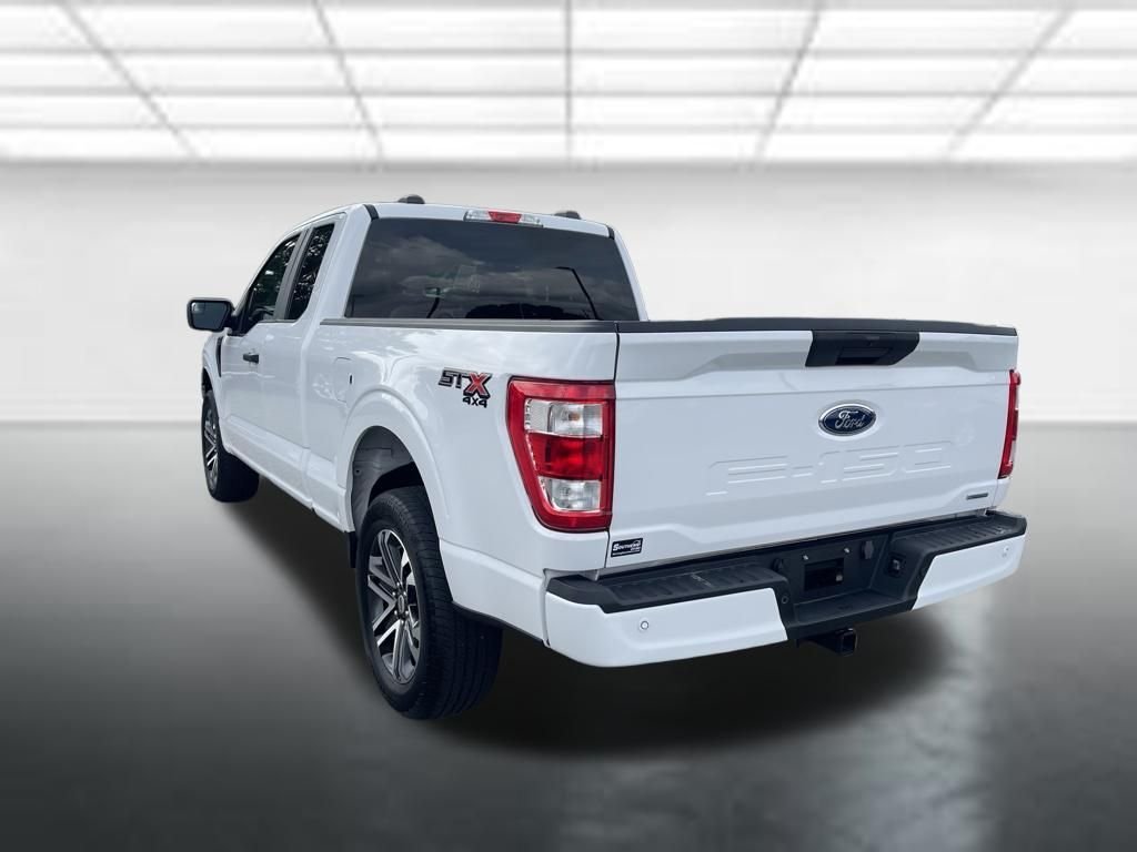 Used 2023 White Ford XL image 4