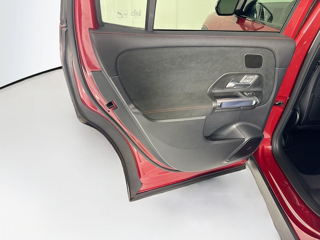Certified Used 2024 MANUFAKTUR Patagonia Red Metallic Mercedes-Benz GLB 250 image 27