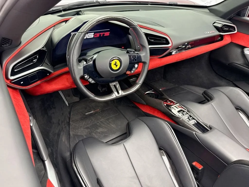 Used 2023 Rosso Corsa Metallizzato Ferrari  image 17