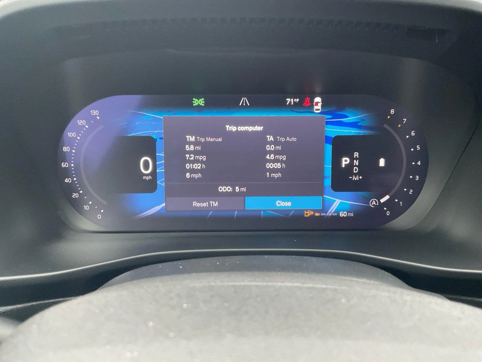 New 2026 Vapour Grey Metallic Volvo Core image 18