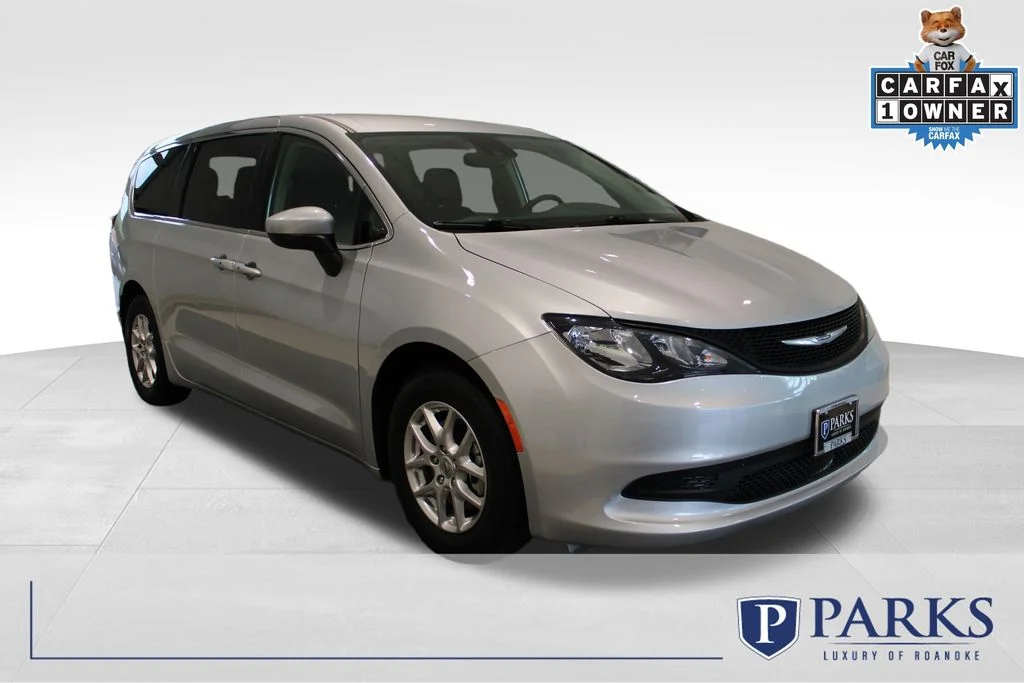 2023 Chrysler Voyager