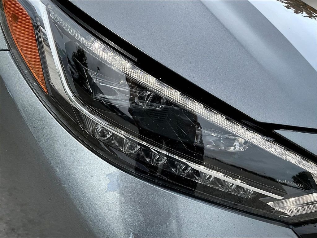 Used 2023 Gray Nissan SR image 34