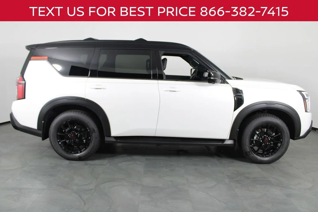New 2026 Aspen White TriCoat / Super Black Two-tone Nissan PRO-4X® image 12