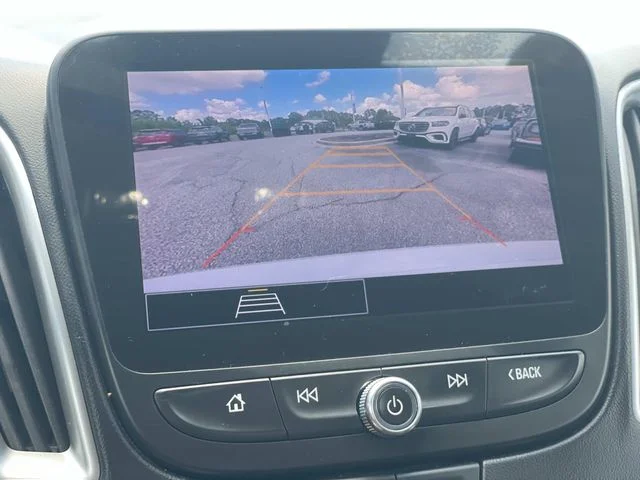 Used 2023 White Chevrolet LT image 25