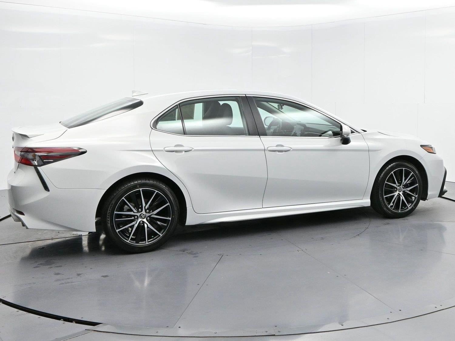 Used 2024 Ice Edge Toyota SE image 8