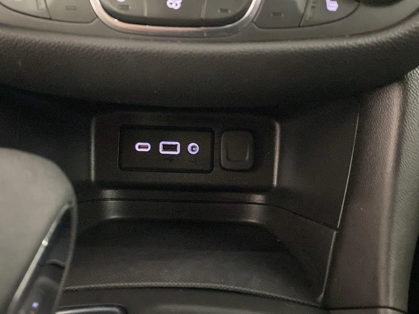 Used 2023 Summit White Chevrolet LT image 6
