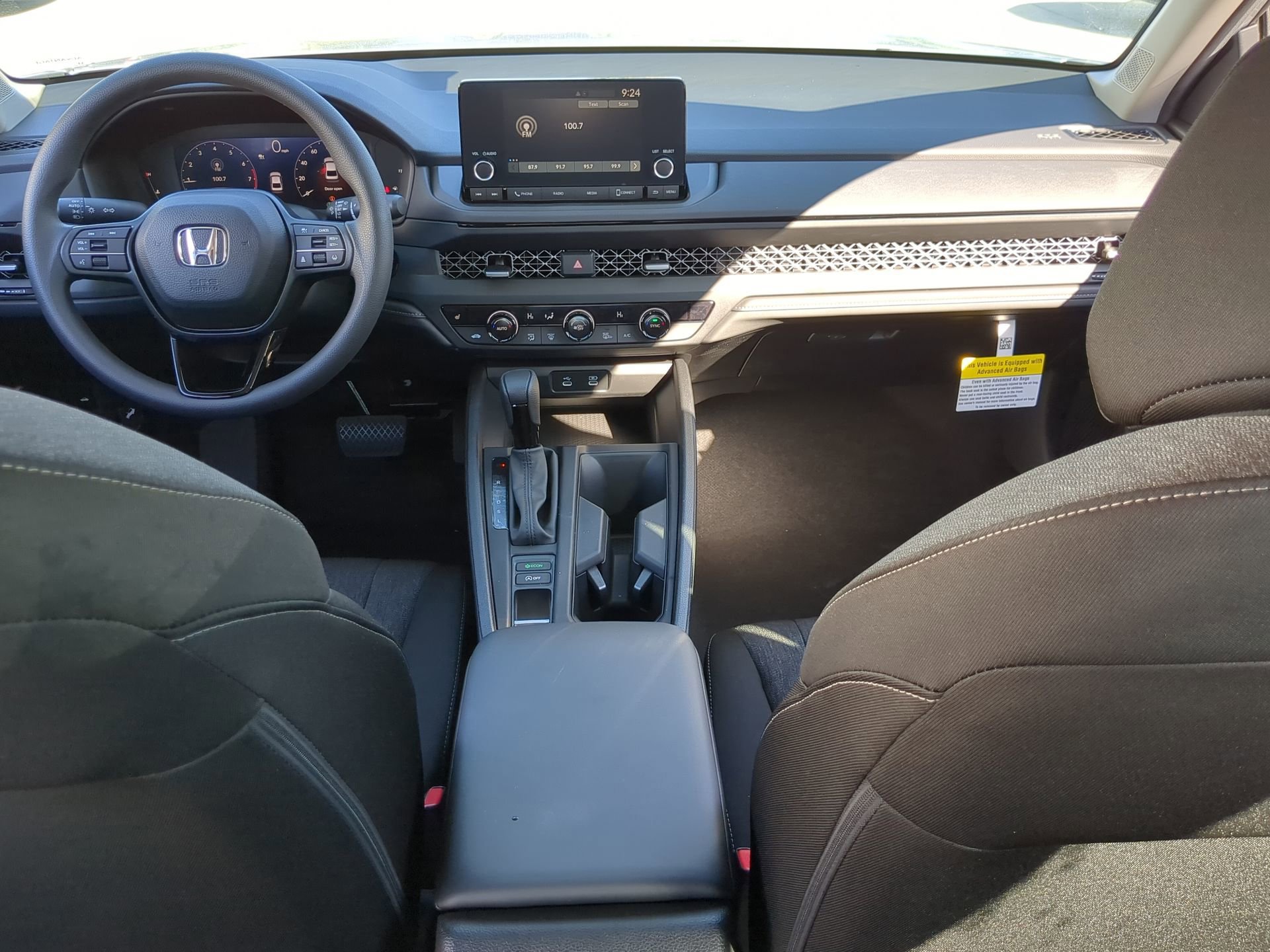 2025 Honda Accord SE - Photo 15