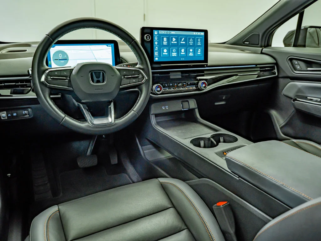 Used 2024 Black Honda Touring image 27