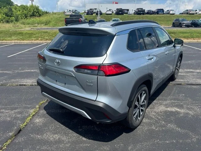 Used 2025 Silver Toyota XLE image 3