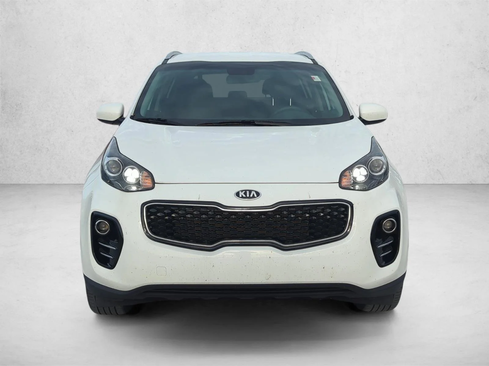 Used 2017 Clear White Kia LX image 2