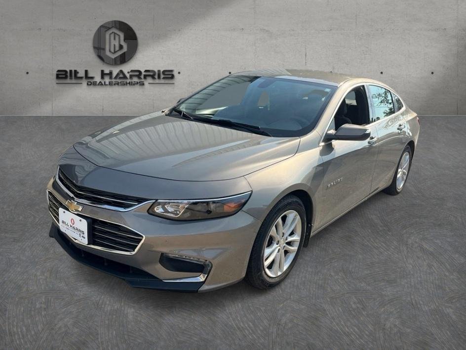 Used 2018 Gray Chevrolet LT image 1