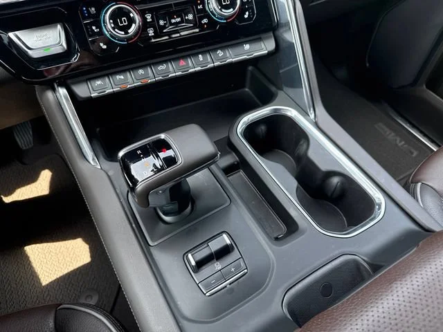 Used 2023 Onyx Black GMC Denali image 25