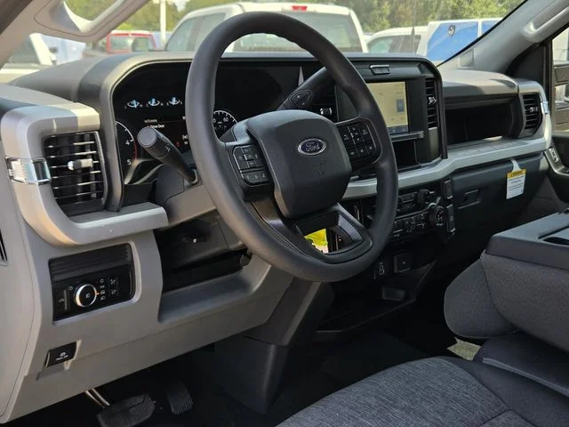 New 2026 Oxford White Ford F-250® XL image 28