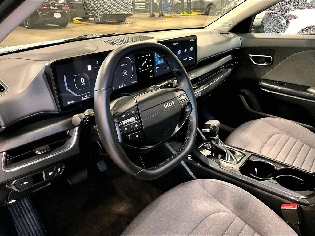 Used 2025 Blue Kia EX image 8