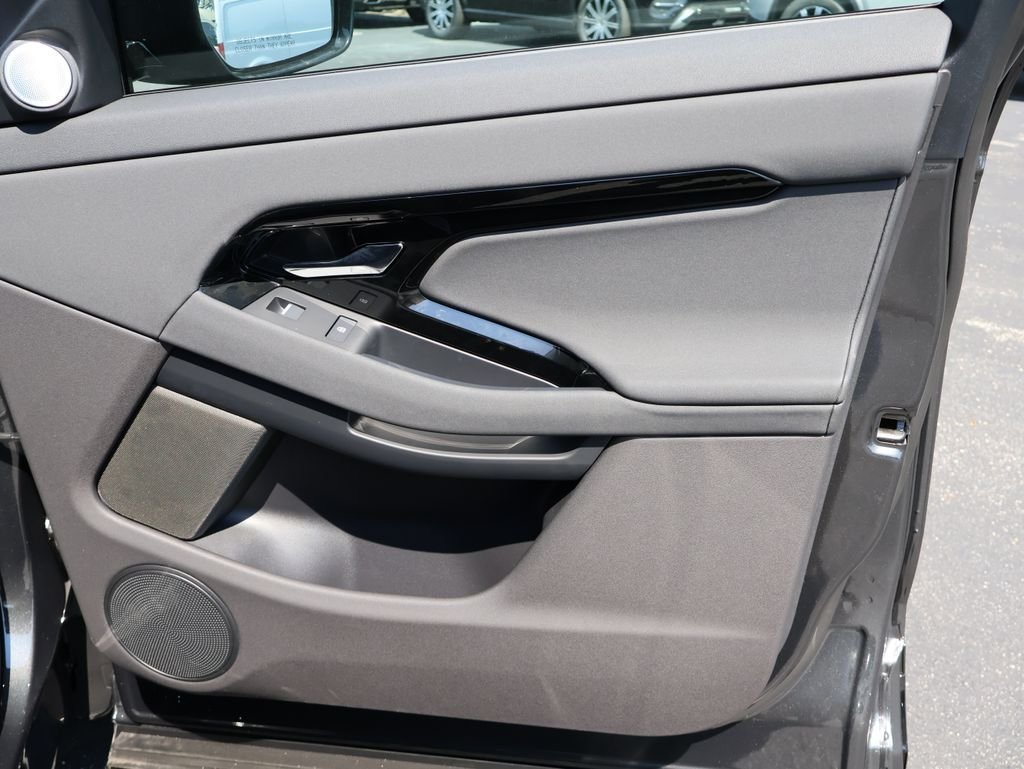 New 2026 Carpathian Grey Land Rover Hoxton Edition image 11
