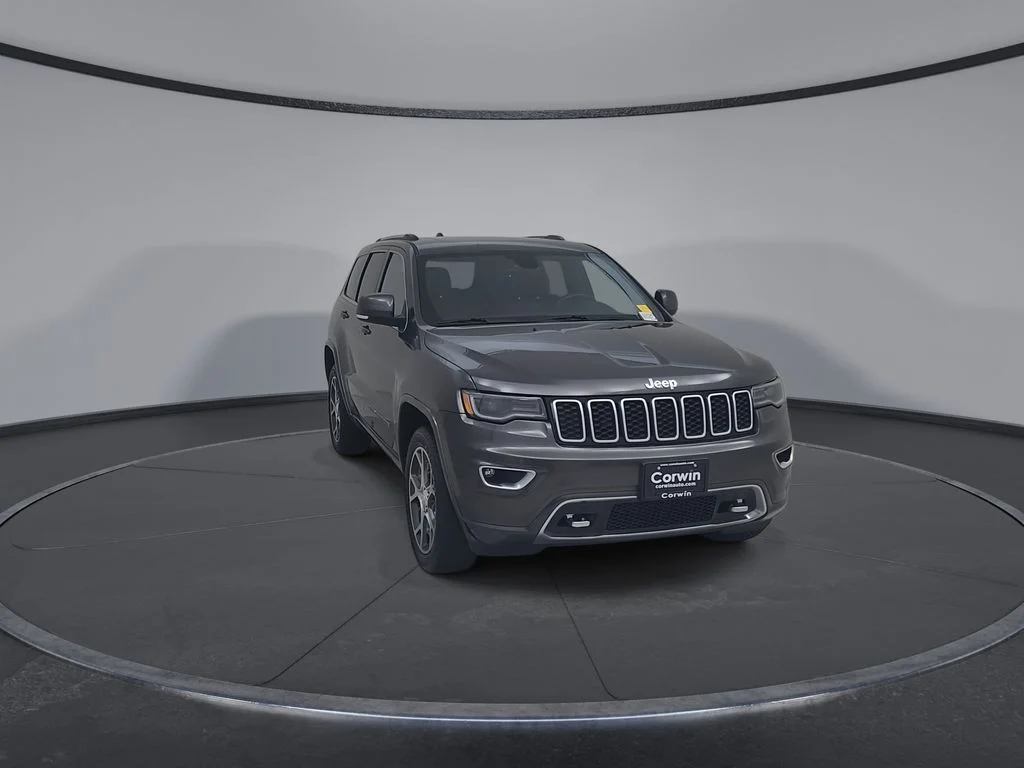 Certified Used 2018 Gray Jeep Limited image 5