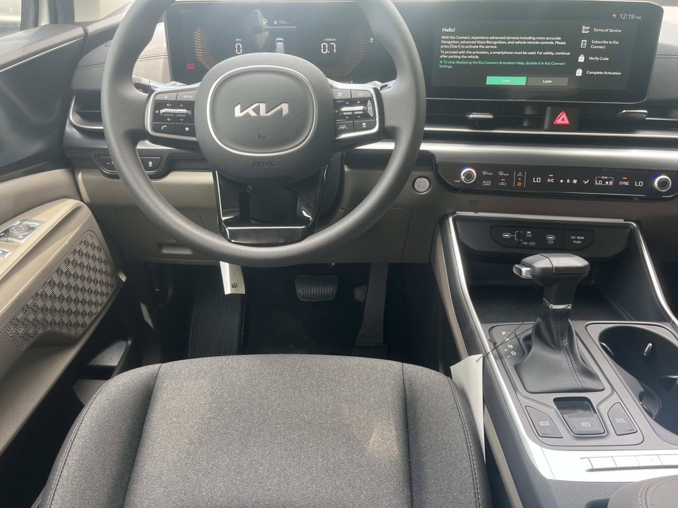 New 2026 Snow White Pearl Kia LX image 9