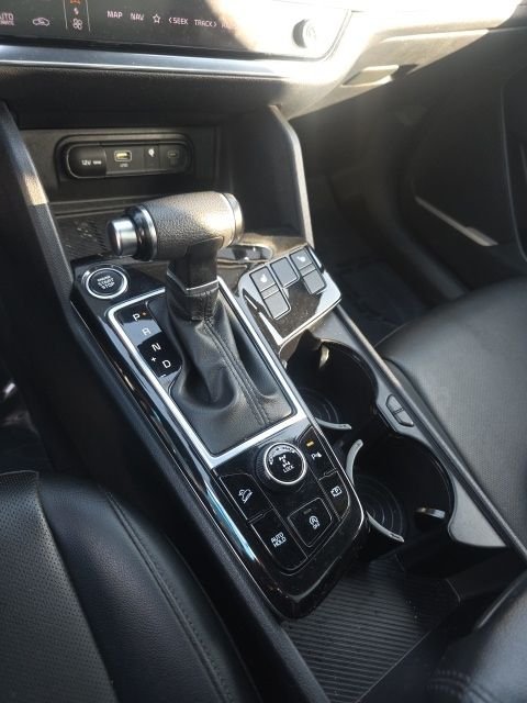 Used 2023 Black Kia X-Line image 21
