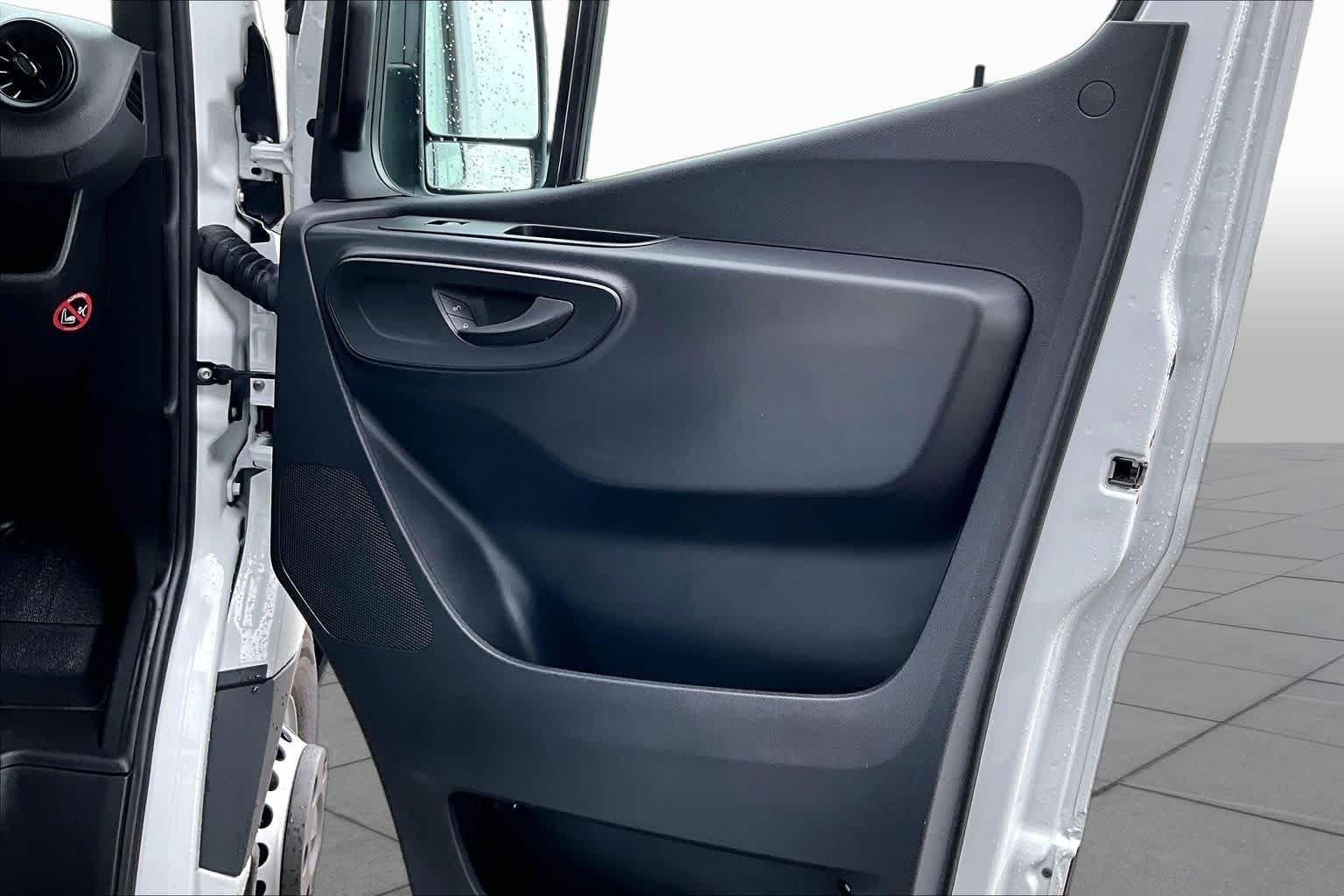 2023 Mercedes-Benz Sprinter Cargo Van Base - Photo 25