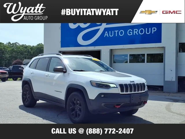 Used 2019 White Jeep Trailhawk image 1
