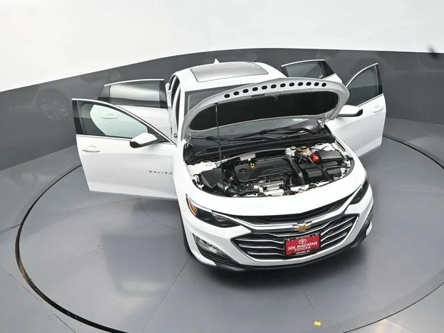 Used 2024 White Chevrolet LT image 41