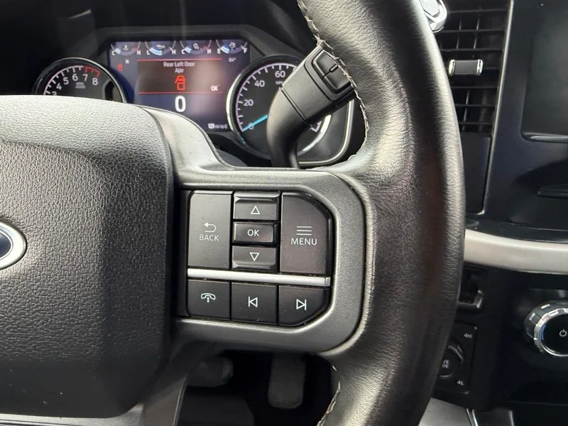 Certified Used 2023 Oxford White Ford XLT image 13