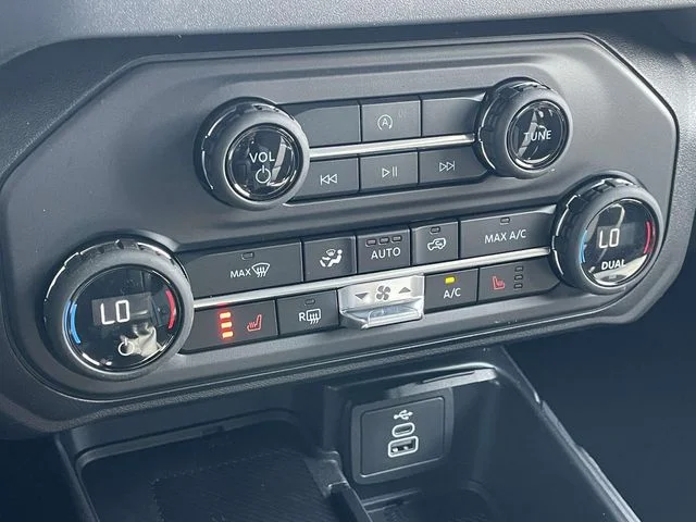 New 2026 Avalanche Gray Ford Big Bend® image 20