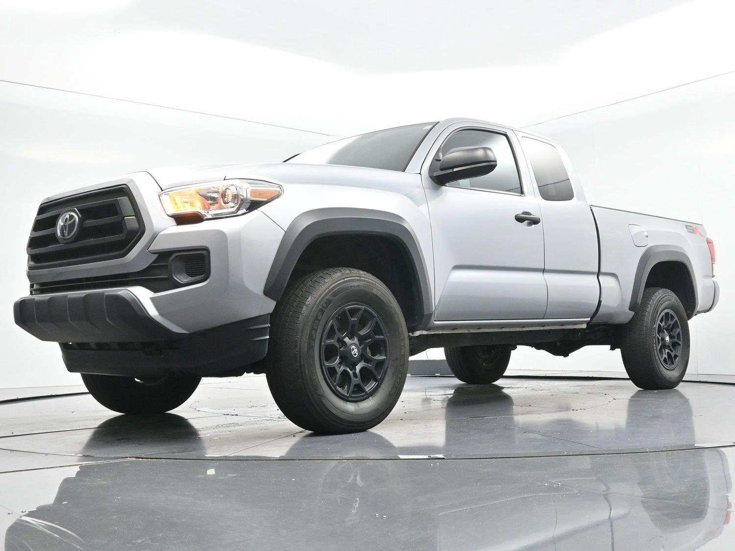 Used 2021 Silver Sky Metallic Toyota SR image 43