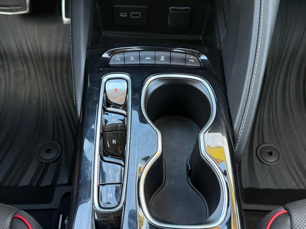 2023 Buick Envision Essence - Photo 18