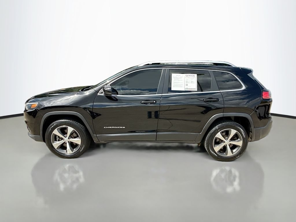 Certified Used 2020 Diamond Black Crystal Pearlcoat Jeep Limited image 4
