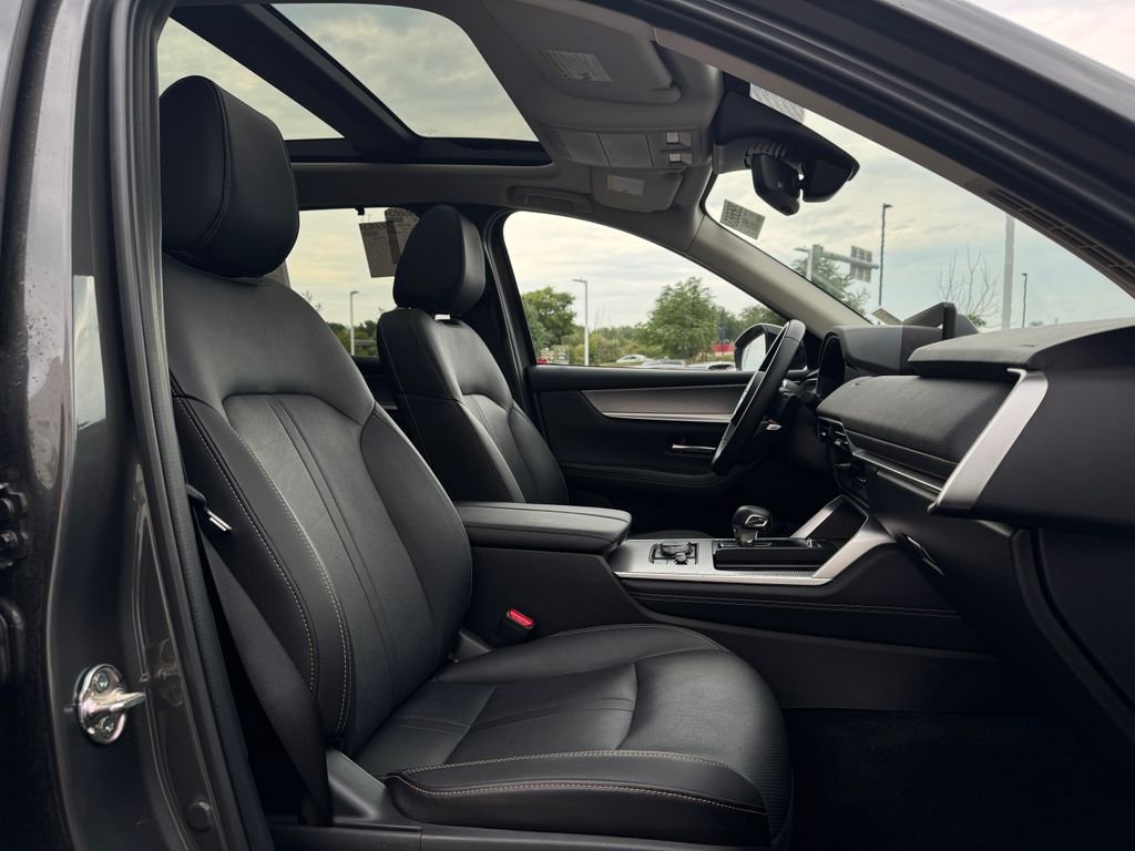 Used 2025 Machine Gray Metallic Mazda Premium PREMIUM PKG-LEATHER/MOON/NAV/21" WHEELS image 31