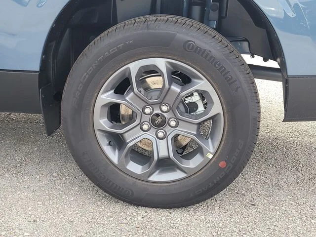 New 2026 Azure Gray Metallic Ford XLT image 8