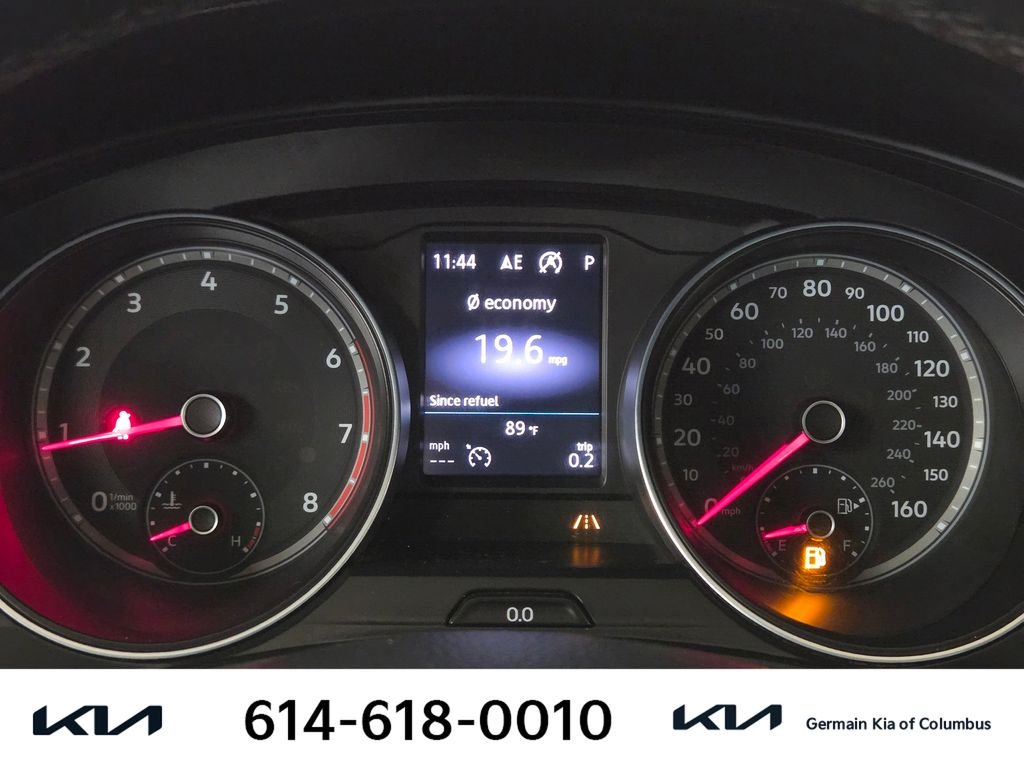 Used 2018  Volkswagen SEL image 23
