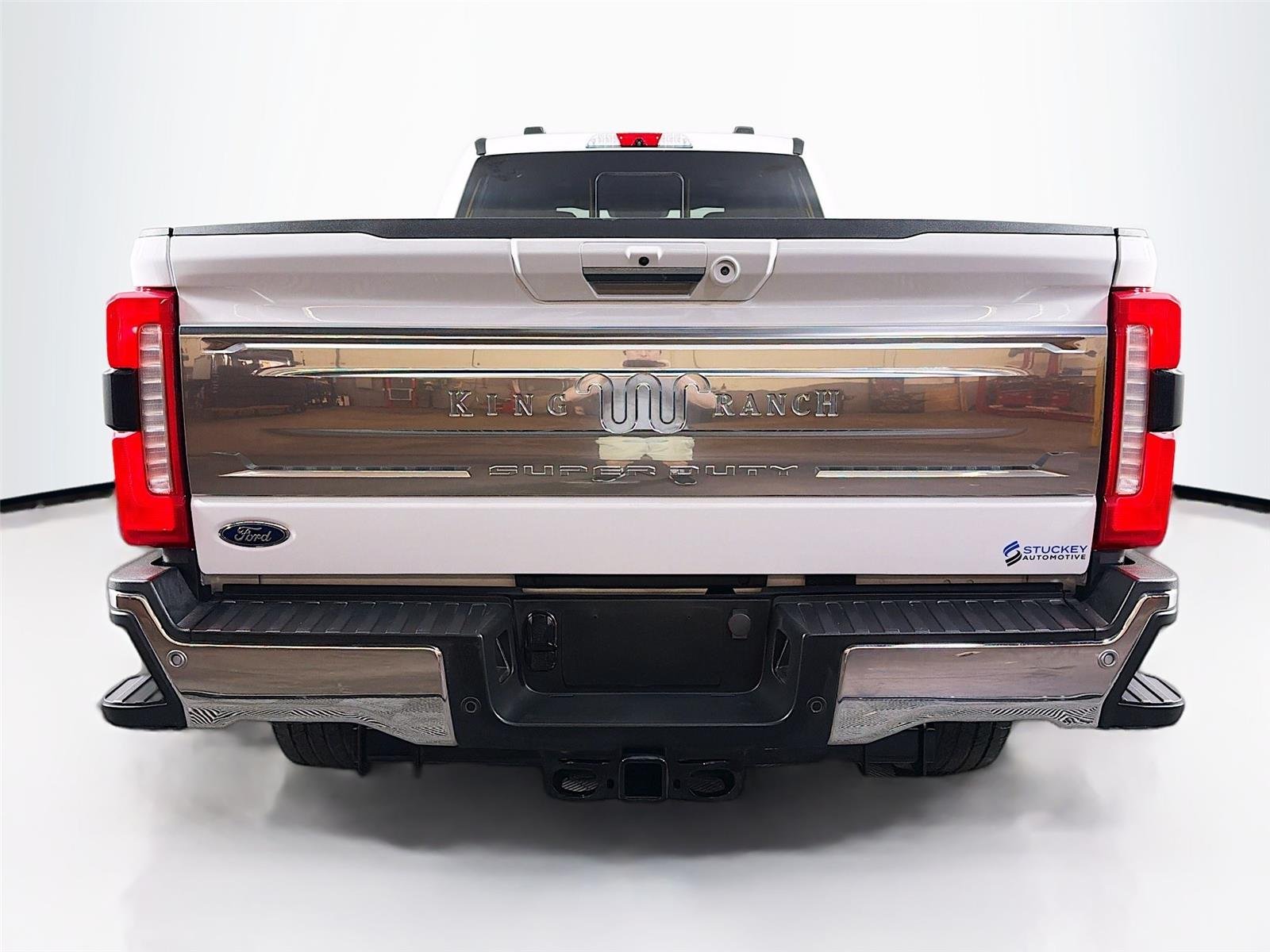 Used 2024 Oxford White Ford King Ranch image 6