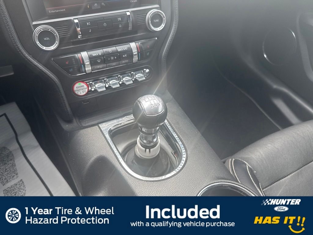 Used 2015 Ingot Silver Metallic Ford GT Premium image 10