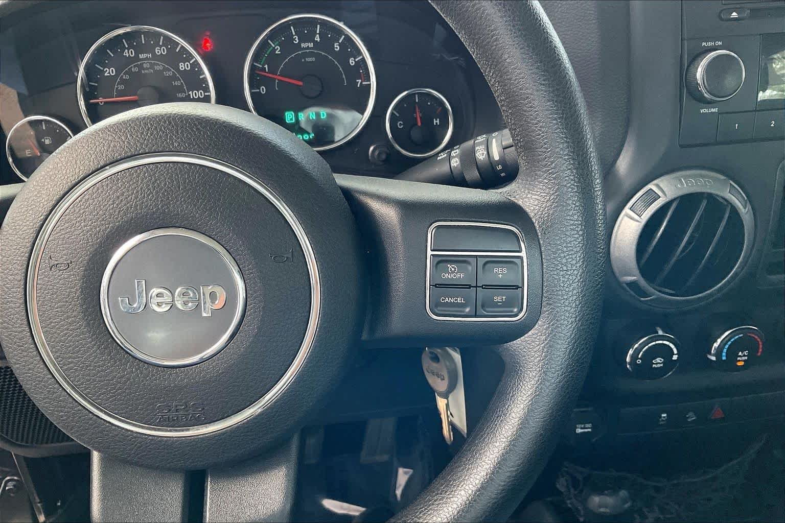2014 Jeep Wrangler Sport - Photo 25