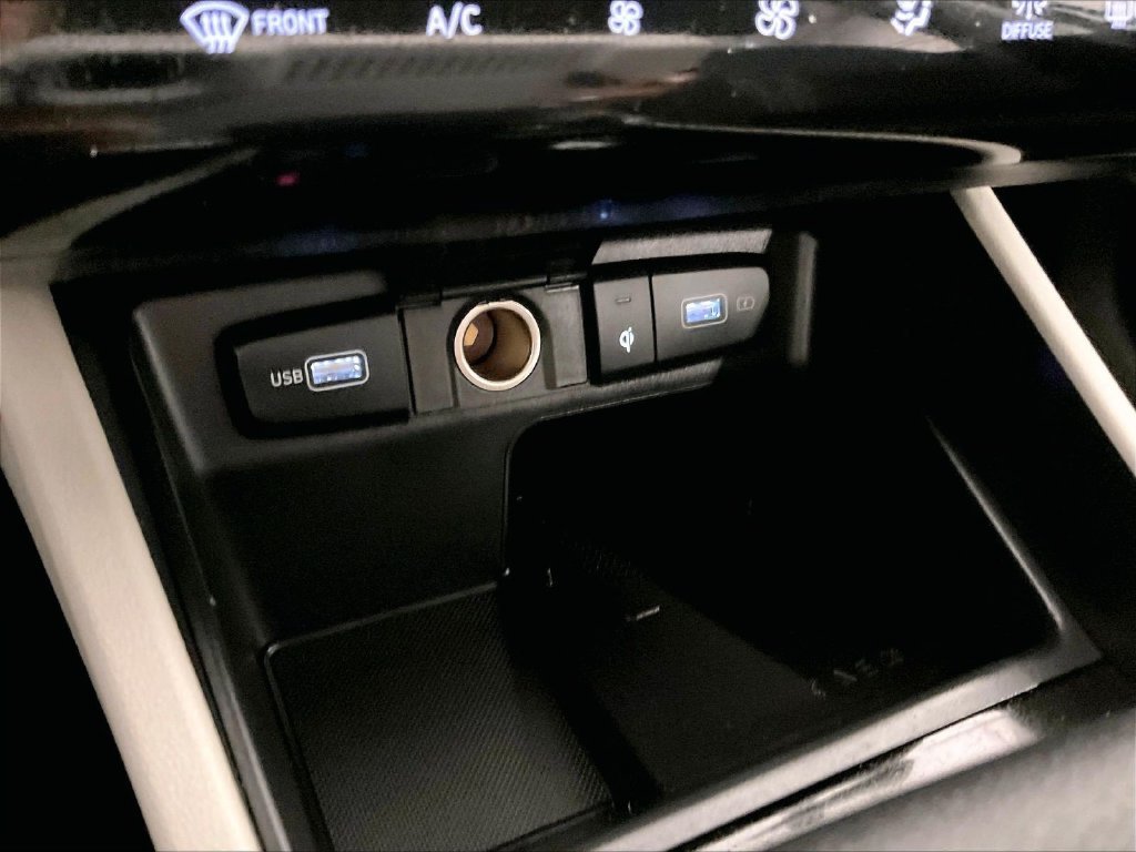 Used 2024 Silver Hyundai SEL image 26