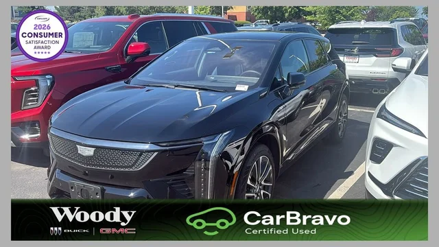2025 Cadillac OPTIQ Sport 2