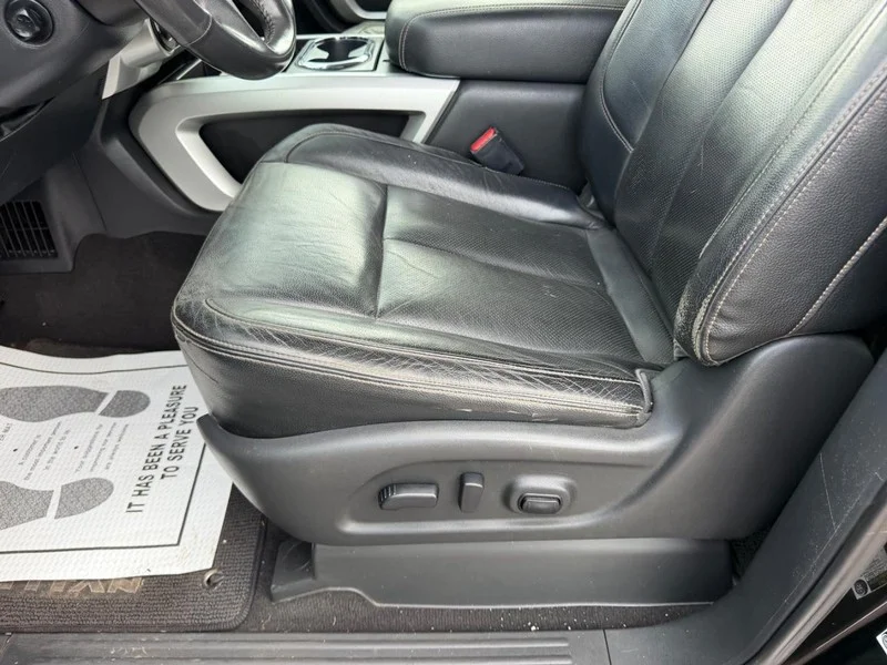 Used 2017 Magnetic Black Nissan SL image 19