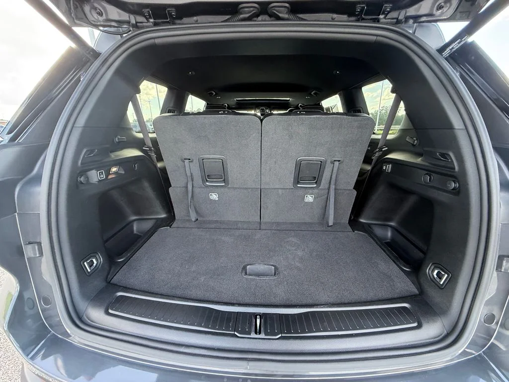 Used 2022 Gray Jeep Altitude image 20