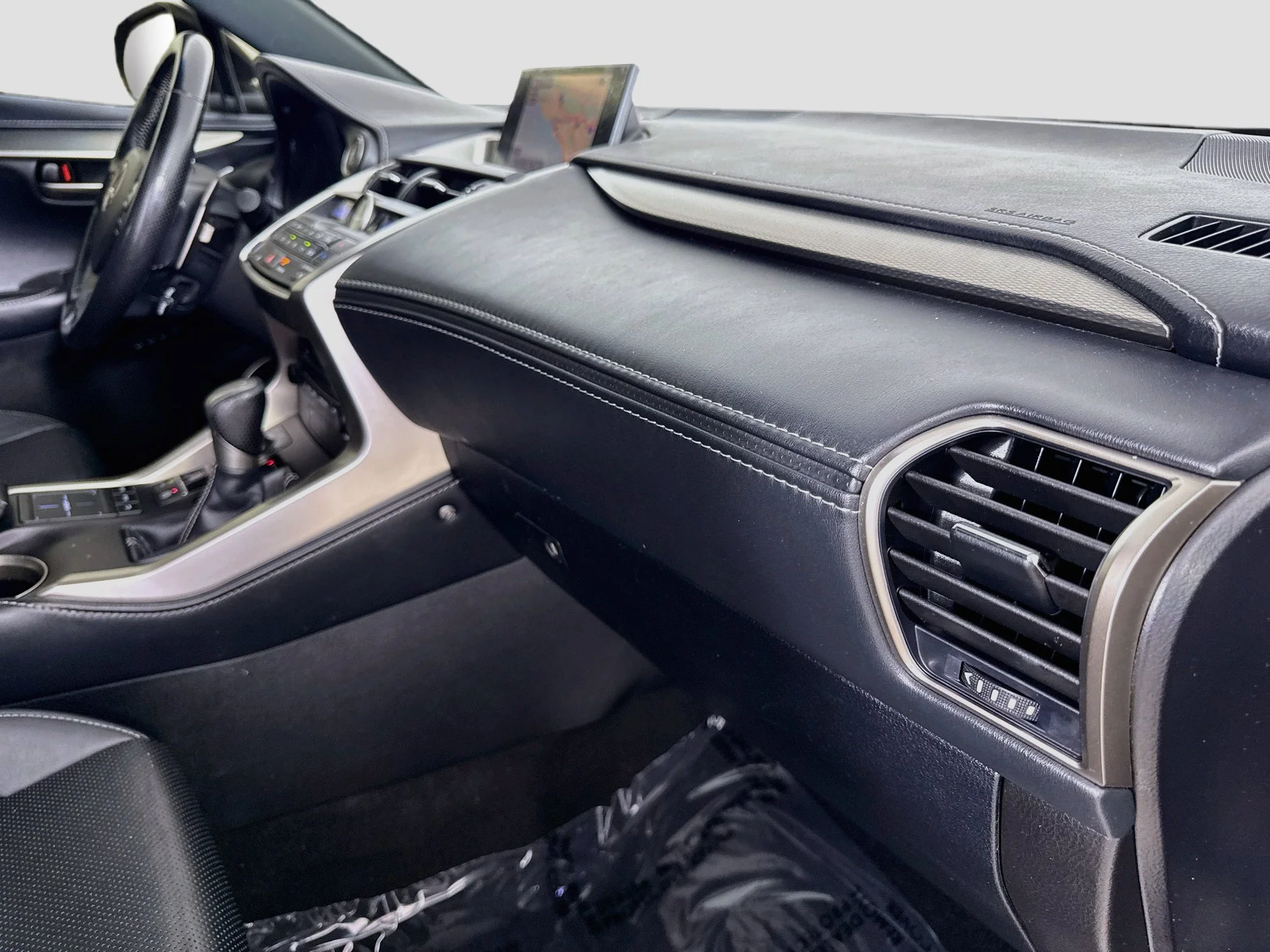 Used 2016  Lexus FWD 4dr image 32
