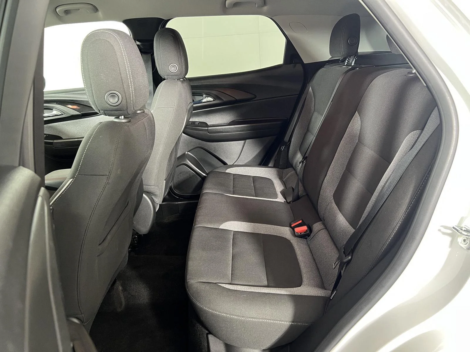 Used 2023 Summit White Chevrolet LT image 25