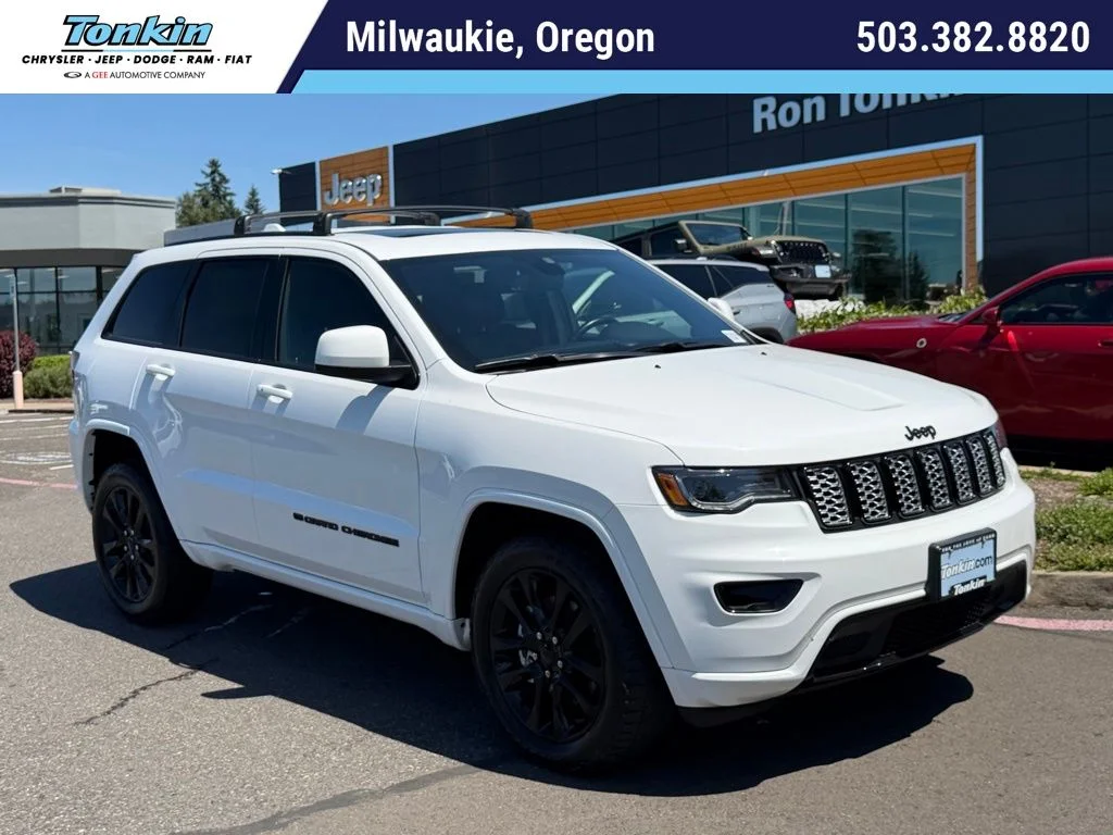 2022 Jeep Grand Cherokee Laredo X 4WD's photo