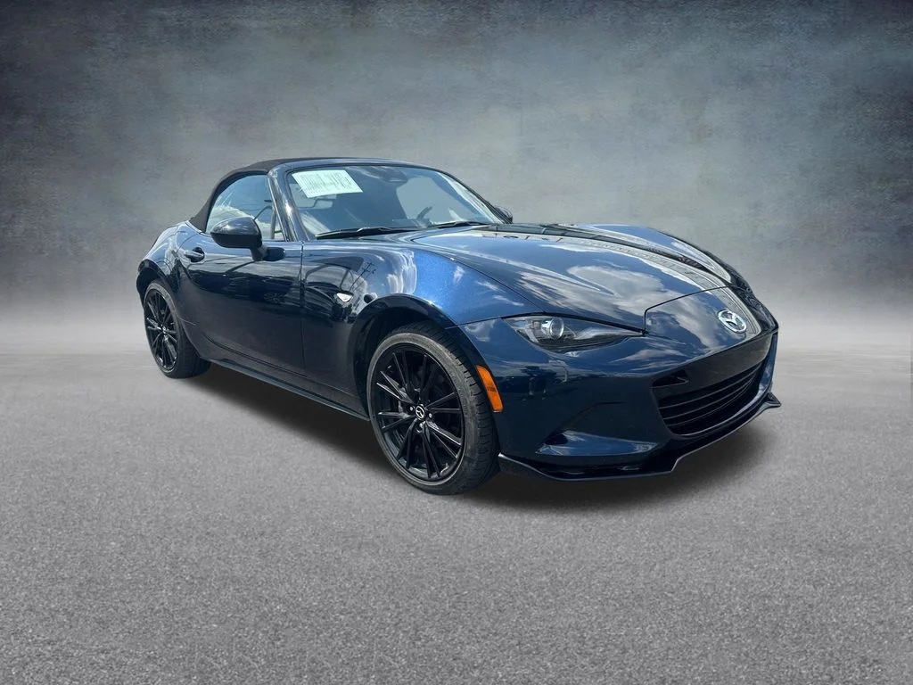 Used 2025 Blue Mazda Club image 19